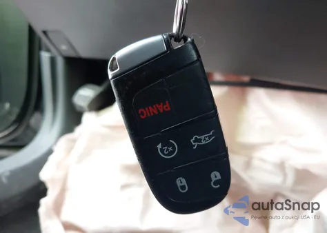 2019 Chrysler 300 300S z USA, uszkodzony, nr VIN 2C3CCABG0KH515491